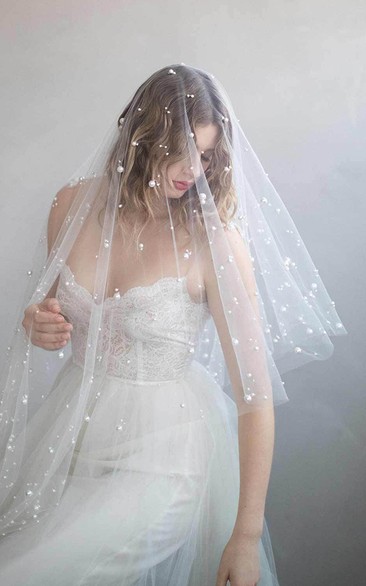 Cheap Wedding Veils, Bridal Veils | Ellen Bridals display picture 2