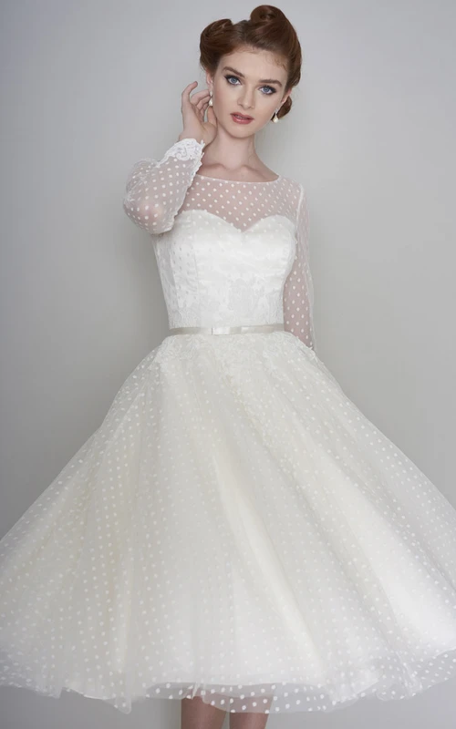 short lace wedding dress with sleeves vintage inspired Vintage style Cap Sleeves Lace Short Wedding Dress with Polka Dots